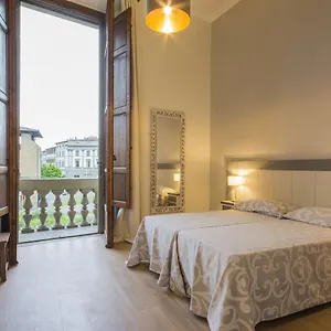 Iris By Mmega , Florence Italie