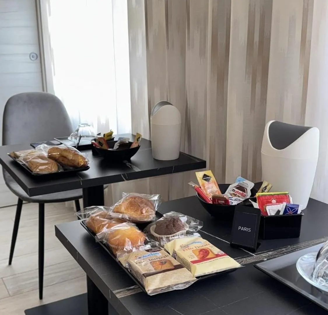 Ro&Ro Napoli Luxury Rooms 0*,  Italia